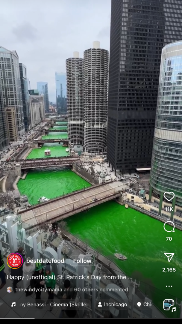 Chicago River Dyeing from LondonHouse Chicago @bestdatefood